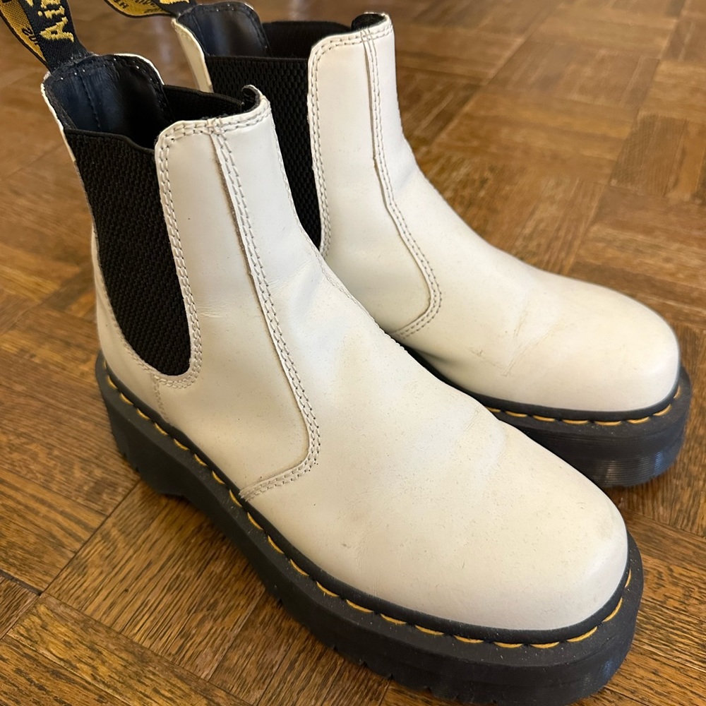 Dr. Martens White Platform Chelsea Boot size 7 (38)